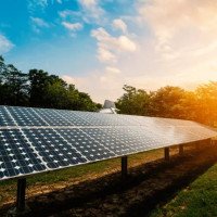 Paprastesnis saulės energijos įrenginių montavimas naudojant belaidį Modbus